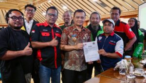 Aksi Sako Dan Fdtoi Di Kantor Gubernur Jateng